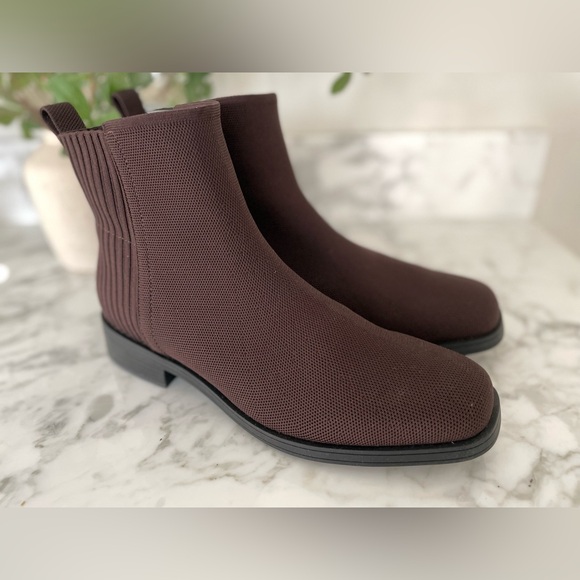 Vivaia Celina Square Toe Chelsea Boots Brown Size 42 / US 10.5 Womens Ryan